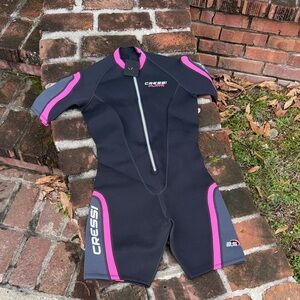 Cressi "Playa" Black and Pink one piece wetsuit Size 4